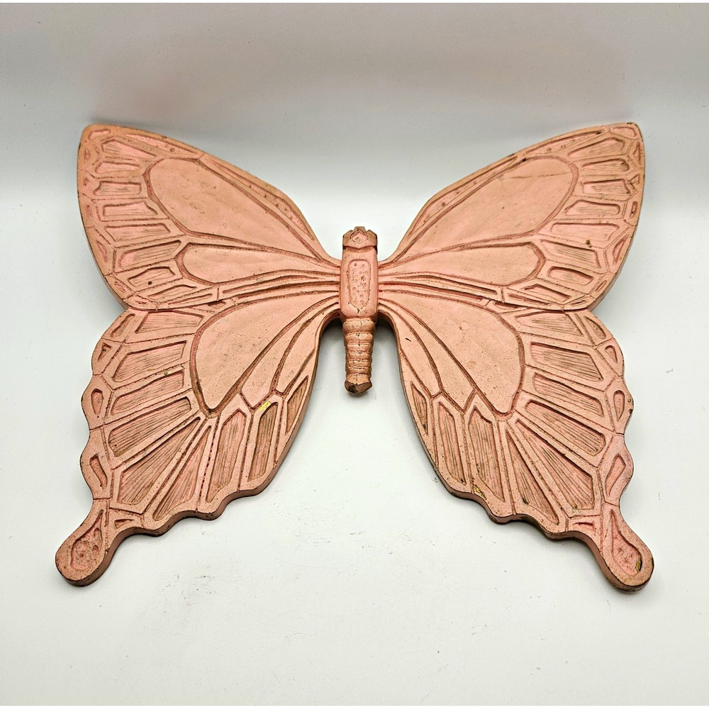 Vtg Syroco Pink Butterfly Wall Decor Plaque Wall Mounted MPN 7113 - Painted